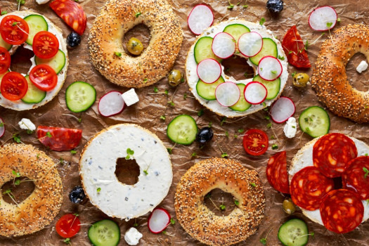 Bagel saumon fumé : recette rapide pour un déjeuner stylé