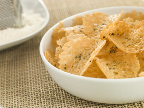 Tuiles de parmesan croustillantes à l'huile d'olive