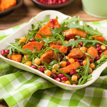 Salade d’automne à la patate douce et grenade